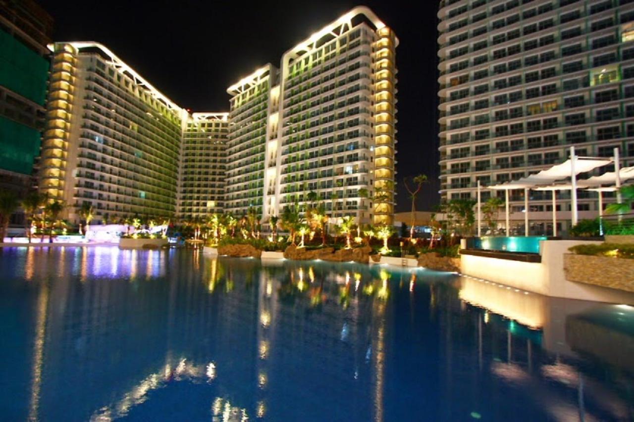 Azure Urban Resort A4 Near Airport Mall With Wavepool Paranaque City Bagian luar foto