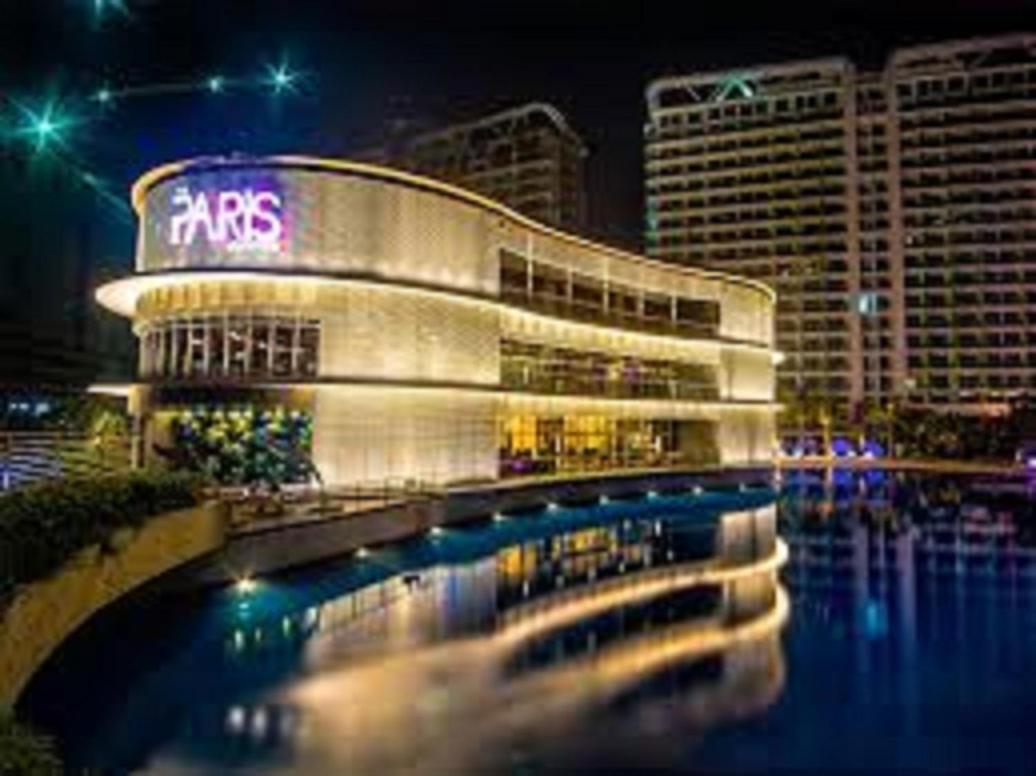 Azure Urban Resort A4 Near Airport Mall With Wavepool Paranaque City Bagian luar foto