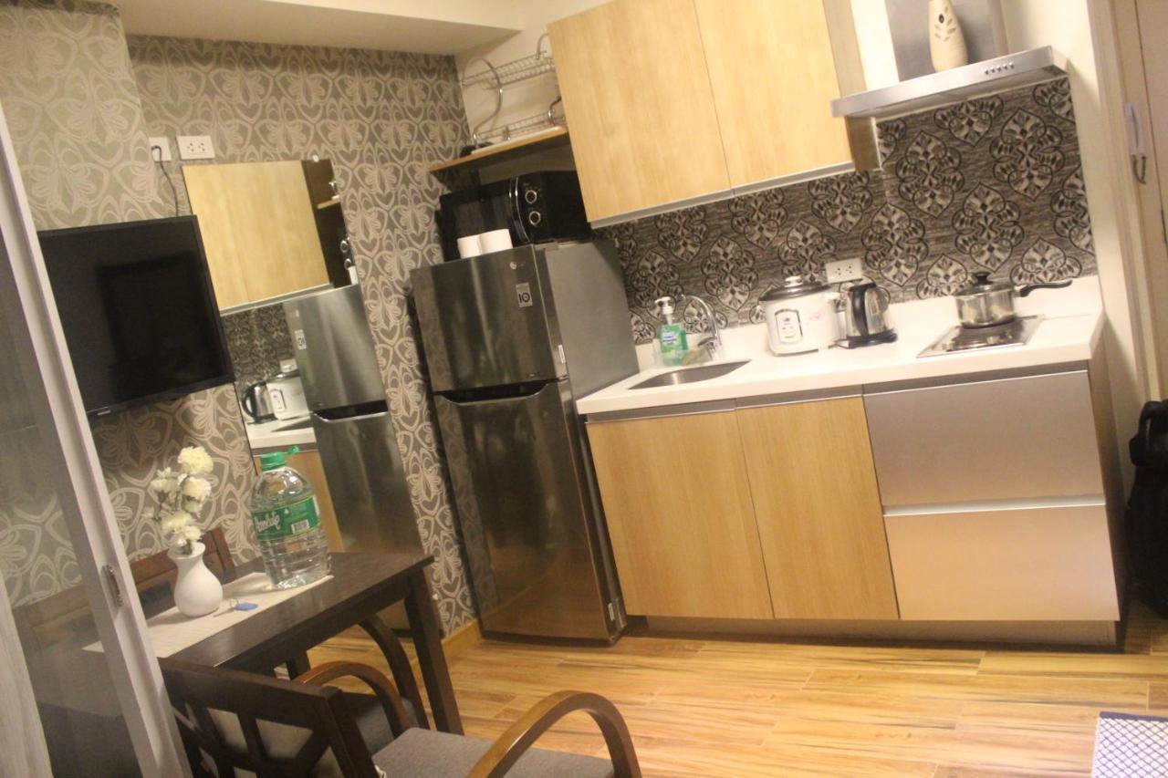 Azure Urban Resort A4 Near Airport Mall With Wavepool Paranaque City Bagian luar foto