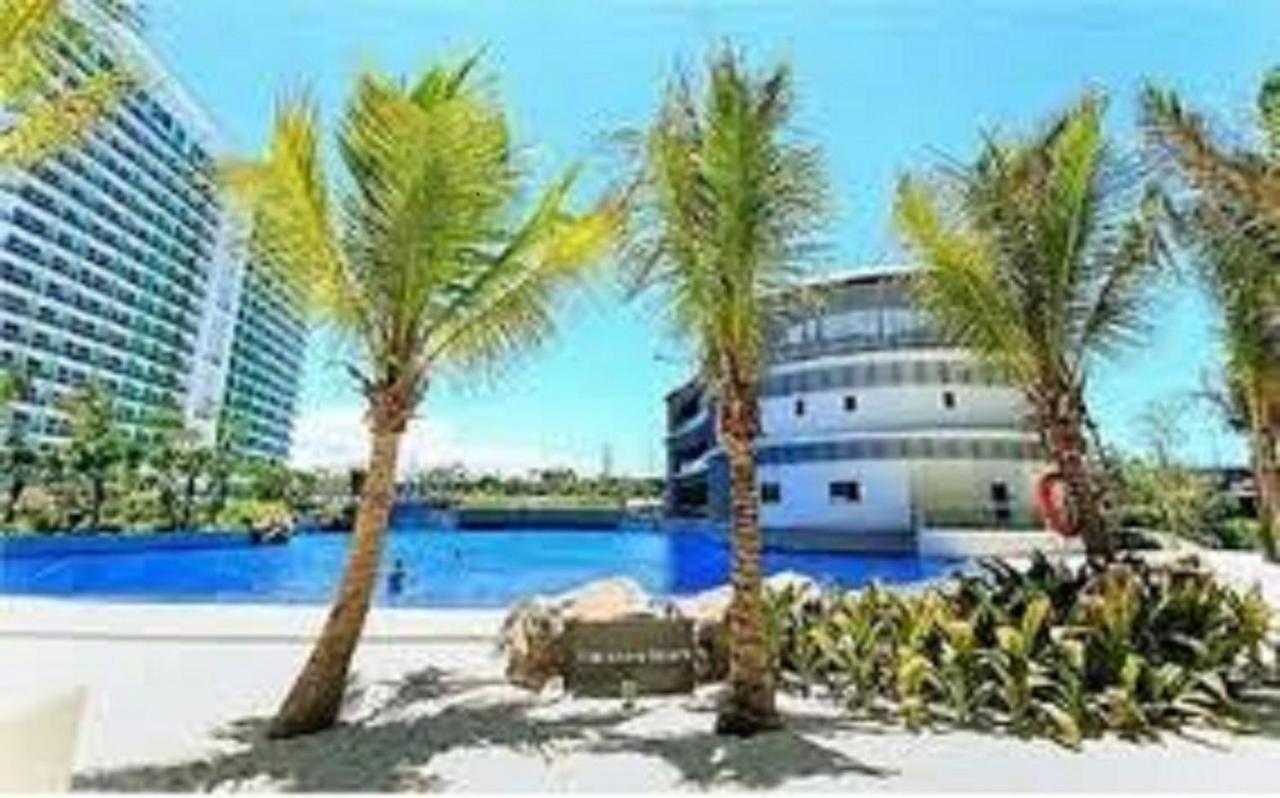 Azure Urban Resort A4 Near Airport Mall With Wavepool Paranaque City Bagian luar foto